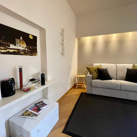 Uffizi Charme Apartment ฟลอเรนซ์ ภายนอก รูปภาพ